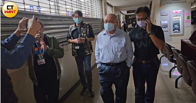 練台生上次開庭對媒體表示這是小事,死者家屬律師希望他不要忘記這件小事。(圖/劉松霖攝)