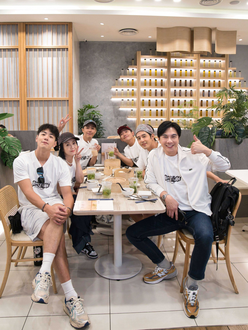 《我們這一攤2》遠赴馬來西亞擺攤，挑戰當地街頭市集。（圖／三立、華視提供）