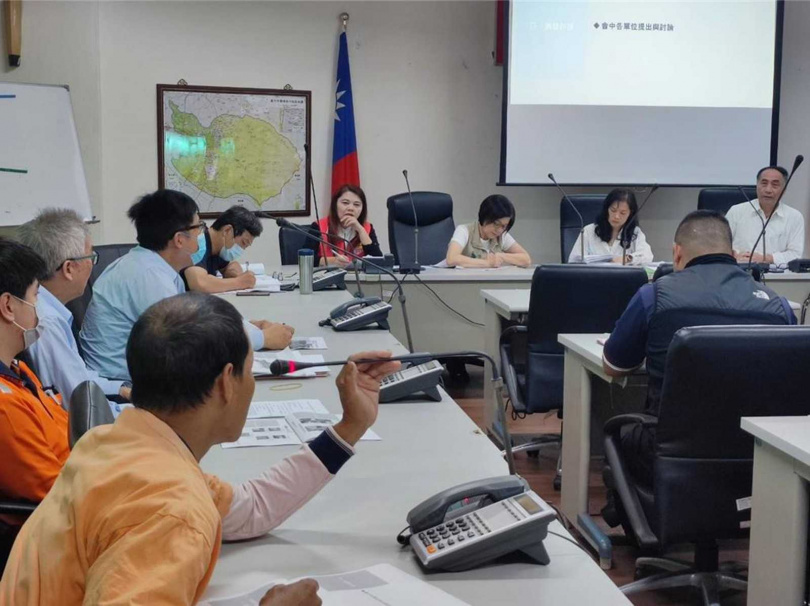 歷經多次協調會，內政部國土署「柳豐路第三期拓寬工程」11日終於正式開工。（圖／翻攝自台中市議員張芬郁臉書）