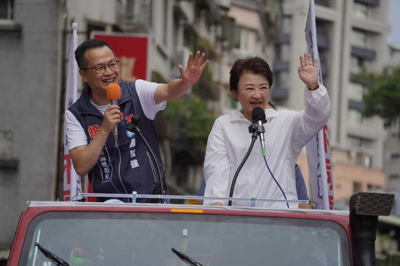 羅智強承諾若當選國民黨主席，將於2026縣市長選舉後，徵召盧秀燕競選2028總統。（圖／翻攝自羅智強臉書）