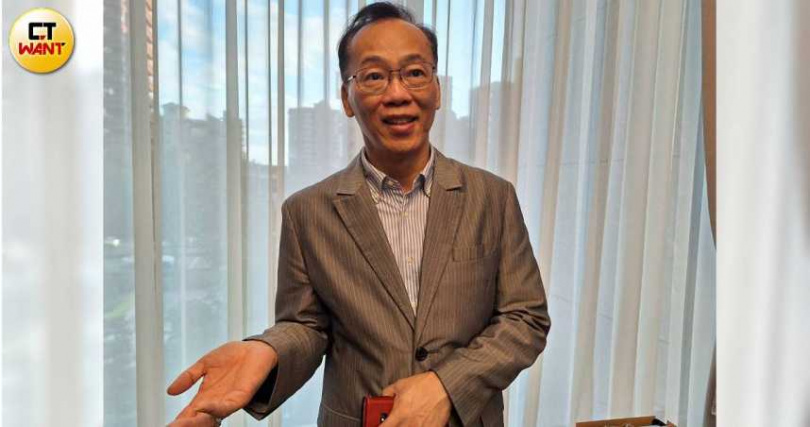 中華民國國際不動產協會理事長Cash表示,杜拜目前有很多案子與世界知名五星飯店聯名,選擇此類產品或許能降低風險。(圖/林榮芳攝)