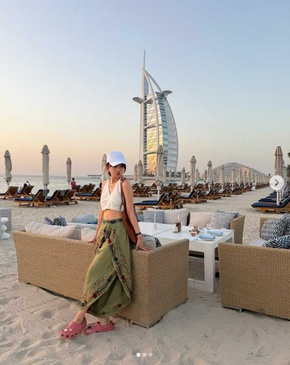 業者透過網紅帶風向,搭配大量投放廣告,在台掀起杜拜置產熱潮。圖為網紅愛莉莎莎。(圖/翻攝愛莉莎莎IG)