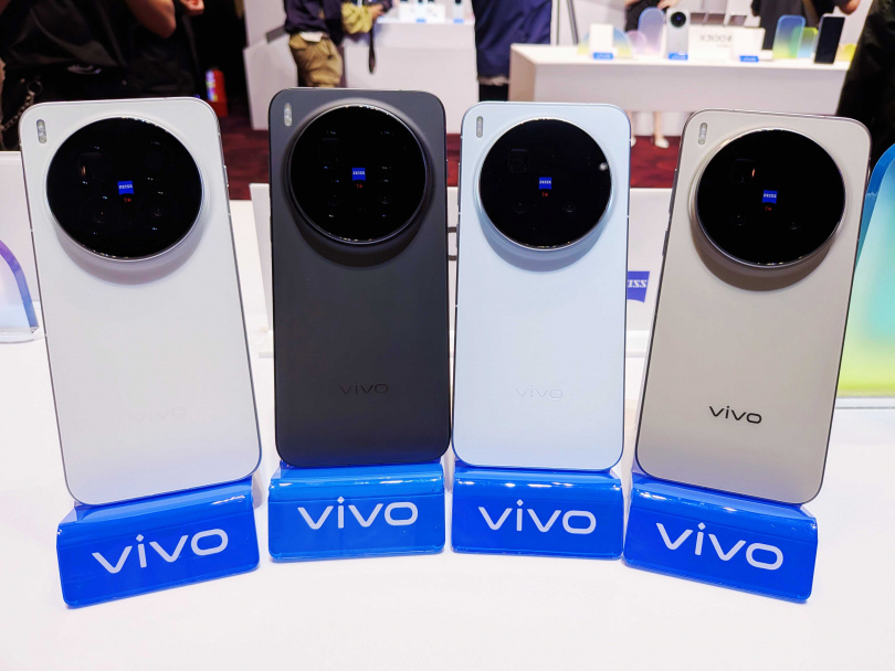 vivo X300 Pro全色系。(圖/廖梓翔攝)