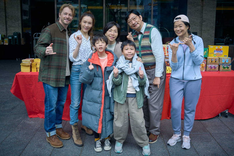 最新溫情長片《哥哥可以跟我打勾勾嗎》於台中金典酒店舉行開鏡儀式。(圖/柒拾陸號原子提供)