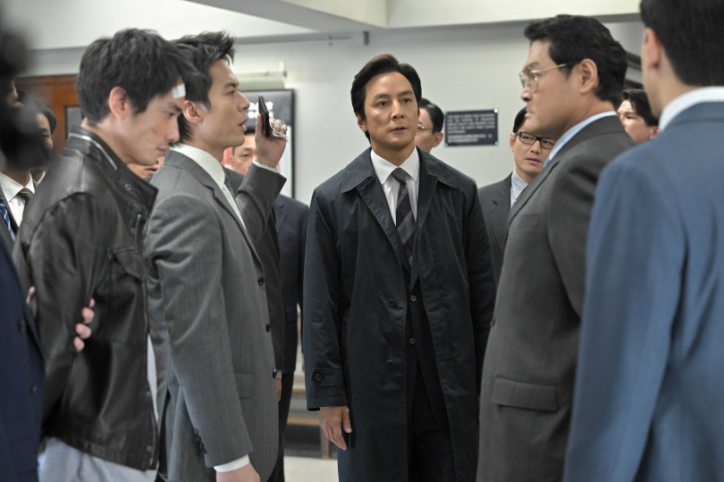 《寒戰1994》劉俊謙、吳彥祖展開宿命對決。（圖／華映娛樂）