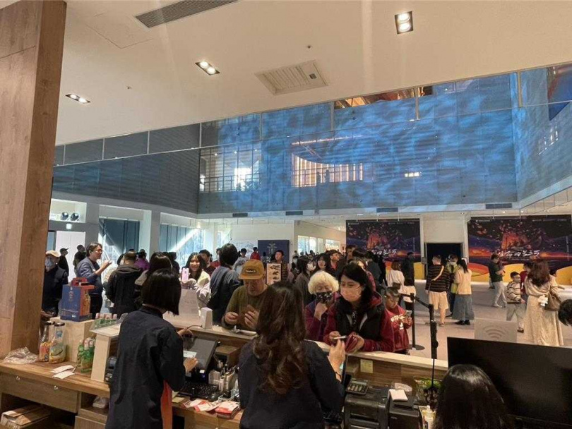 農曆春節期間，屏東「文化走春」人氣爆棚，據統計，王船文化館在大年初二單天創下逾萬人次參觀紀錄。（圖／屏縣府提供）