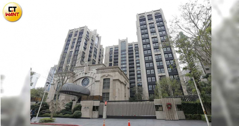 「皇翔御琚」因皇翔總經理廖宇祥買下1、2樓戶，總價約8.4億元，成為去年的總價冠軍。（圖／黃耀徵攝）