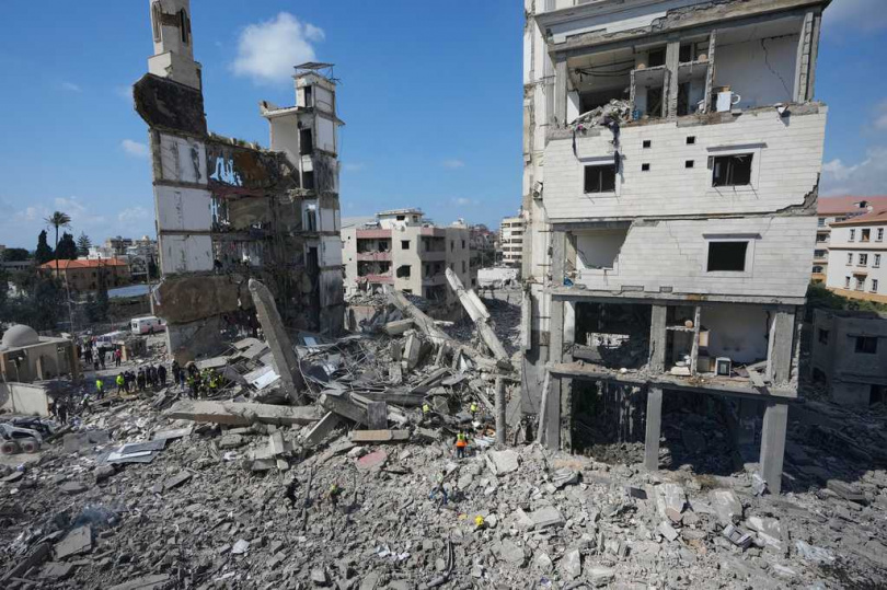 以色列對黎巴嫩發動大規模空襲。（圖／達志／美聯社）