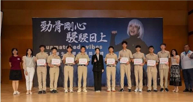 「三好獎學金」兼顧品德、學業與健康，頒獎典禮是新竹地區盛事。（圖／翻攝自新竹市政府官網）