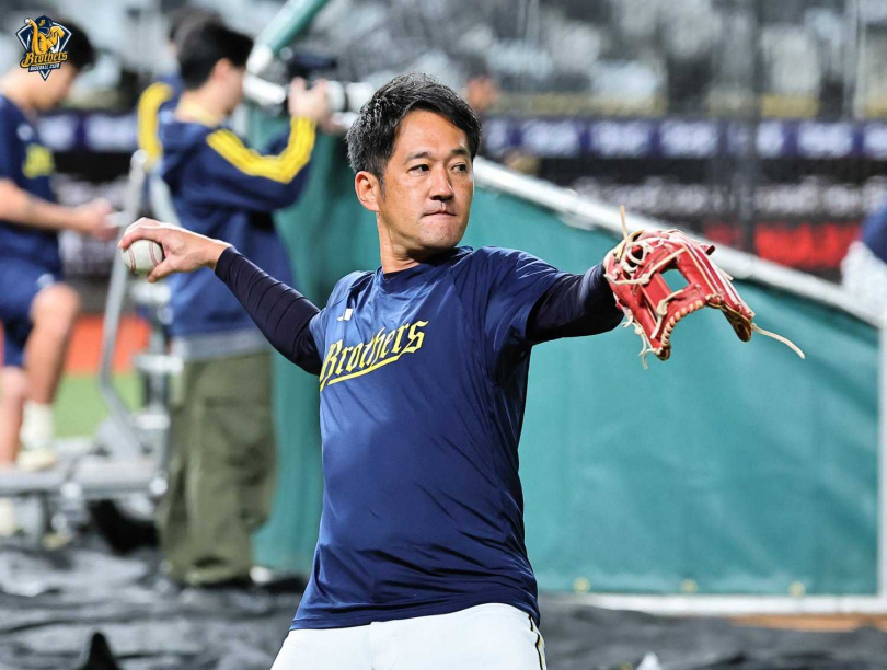 兄弟總教練平野惠一。(圖/翻攝臉書/兄弟Fans Club)