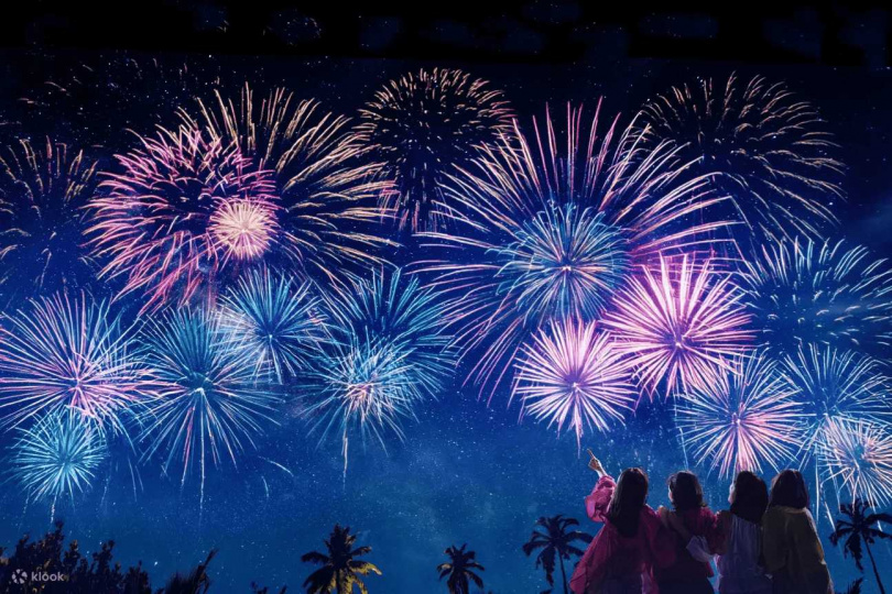 夜晚JUNGLIA樂園還將有精彩的煙火秀。（示意圖，圖／Klook提供）