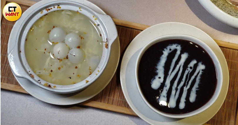 有濃郁酒釀與清甜原味兩種選擇的「桂花芝麻小湯圓」(左,100元)、稠滑的「紫米紅豆湯」(95元)都是餐後值得一試的中式甜點。(圖/魏妤靜攝)