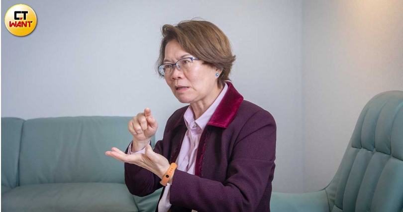 民眾黨立委劉書彬（圖）認為數位發展部推廣人工智慧業務嫻熟，適合做為相關法規的主管機關。（圖／劉耿豪攝）