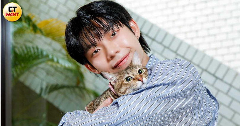 劉凱杰開玩笑說平時遲到是因為奇異果賴在他身上。（圖／趙文彬攝）