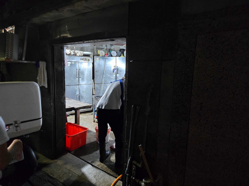 臺北市衛生局令百威食品有限公司停業,稽查64家市售豬腸全數「未檢出」過氧化氫。(圖/臺北市衛生局提供)