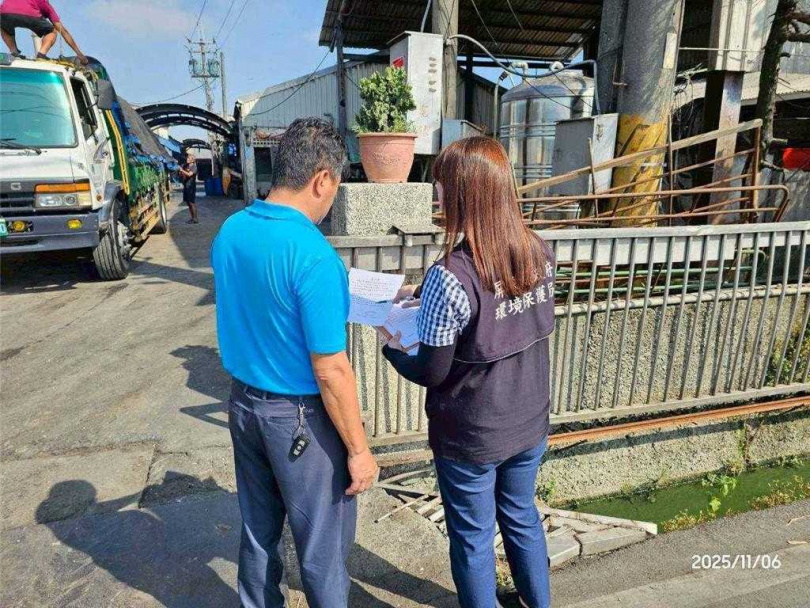 據屏東環保局統計，從廚餘禁令生效後至今，計有2家清運廚餘業者、5家如屠宰場的產源業者違規，預計將一共開罰6萬6000元。（圖／屏縣府提供）