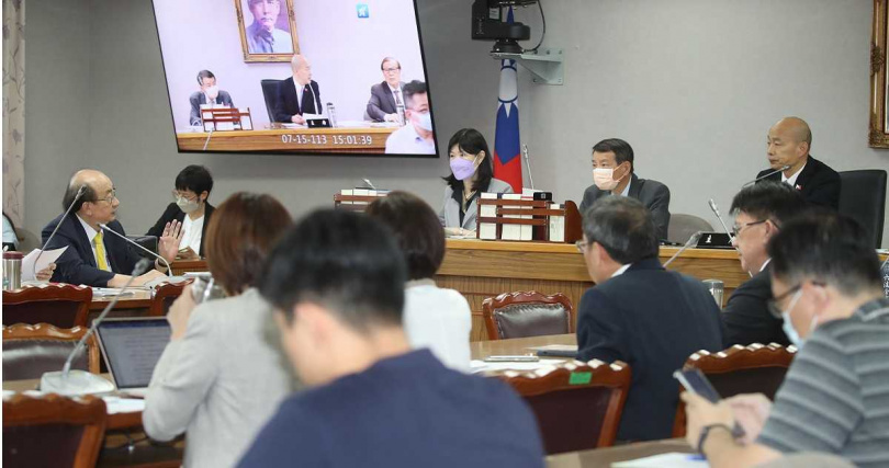 立法院在10月三讀通過《個人資料保護法》修正案,除賦予個資保護委員會執法權限外,也明定各機關須設置「個資保護長」,負責通報個資外洩等事故。(圖/報系資料照)