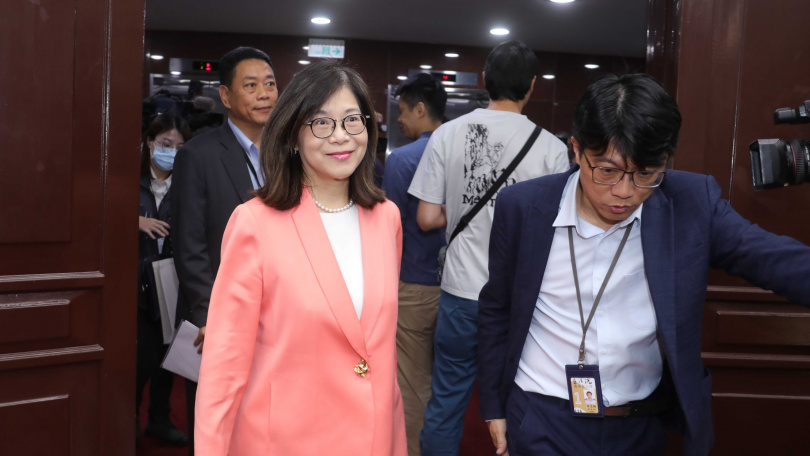 海委會主委管碧玲上任時便引發政治酬庸爭議，如今又找來白邦廷當「空降部隊」，更讓基層議論紛紛。（圖／本刊資料照）