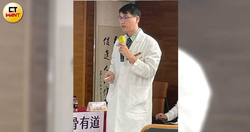 長庚醫院北院區中醫婦科主任鄭為仁。（圖／林則澄攝）