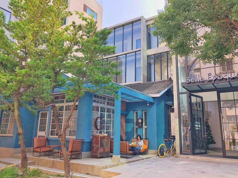 范牧群開設的「美好年代」過去因為首創珍珠奶茶鬆餅成功引領風潮，如今則以舒芙蕾作為主戰商品。（圖／翻攝自美好年代臉書）