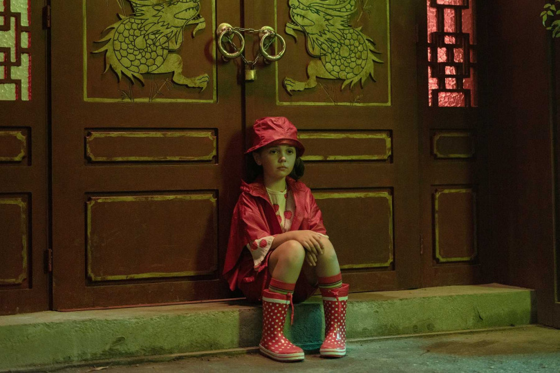 《邦尼殺死他》將小女孩與床下嗜人怪物的奇幻故事搬上大銀幕。（圖／采昌提供）