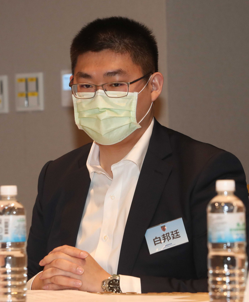 白邦廷原在台灣世代智庫擔任研究員，疑似因陳時中民調而與管碧玲結識，在其提攜下進入海委會任高官。（圖／報系資料照）