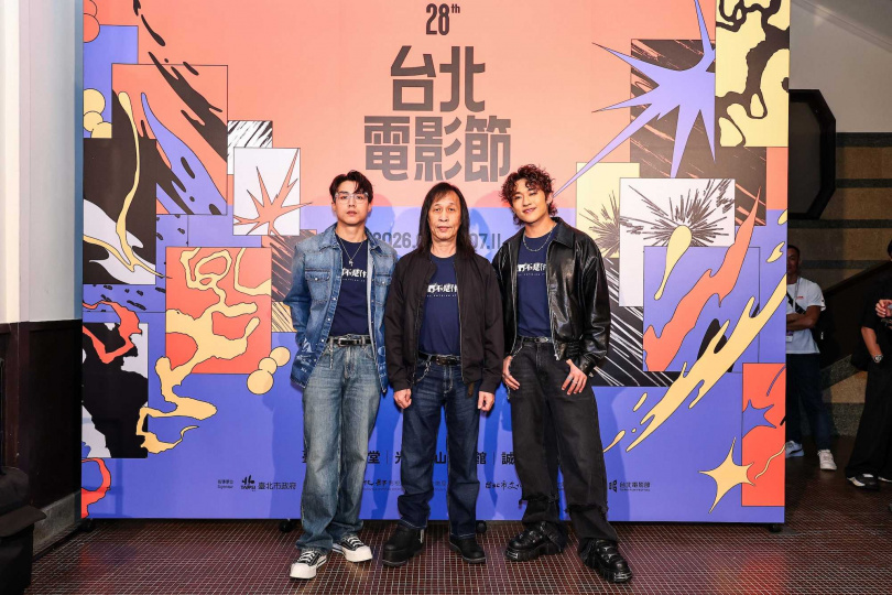 《我們不是什麼》劇組(左起)演員江𤒹生 Anson KONG、導演邱禮濤與演員陳毅燊 ANSONBEAN,今(4)日在台北電影節出席記者會。(圖/台北電影節)