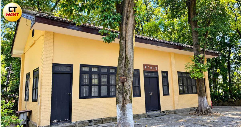 抗戰遺址博物館所在的黃山建築群,曾是國民政府領導人戰時辦公與居住的重要場所,現今仍保存許多歷史建築。(圖/王若攝)