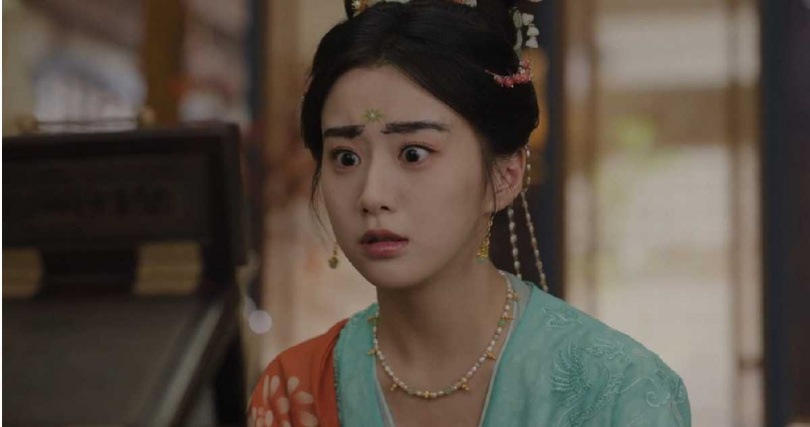 宋威龍《韶華若錦》展藝術之手畫眉,包上恩崩潰變「蠟筆小新」。(圖/台灣大哥大MyVideo提供)