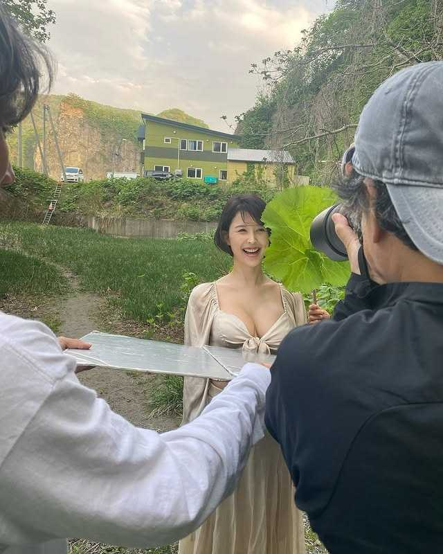 近日AV女優葵司宣布引退,她與松本潤的一段情又被拿上台面討論。(圖/取自葵司IG)