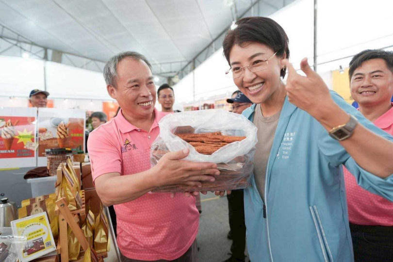 許淑華邀請全台民眾到南投慶祝國慶之餘，共品茶香感受地方文化。（圖／許淑華臉書）