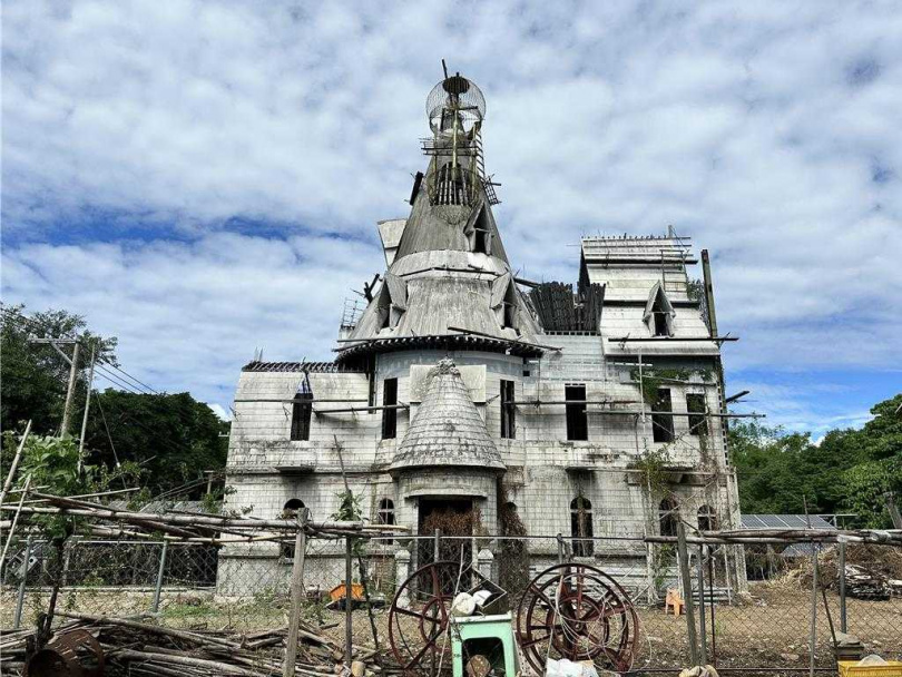 繼海濱公園「霍爾的移動城堡」後,台東市郊再添1棟「哈利波特城堡」。(圖/報系資料照)