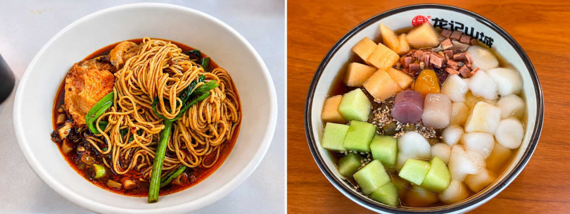 重慶街頭處處可見美食小吃。左為項辣夠勁的重慶小麵,右為清涼解暑的水果冰湯圓。(圖/王若攝)
