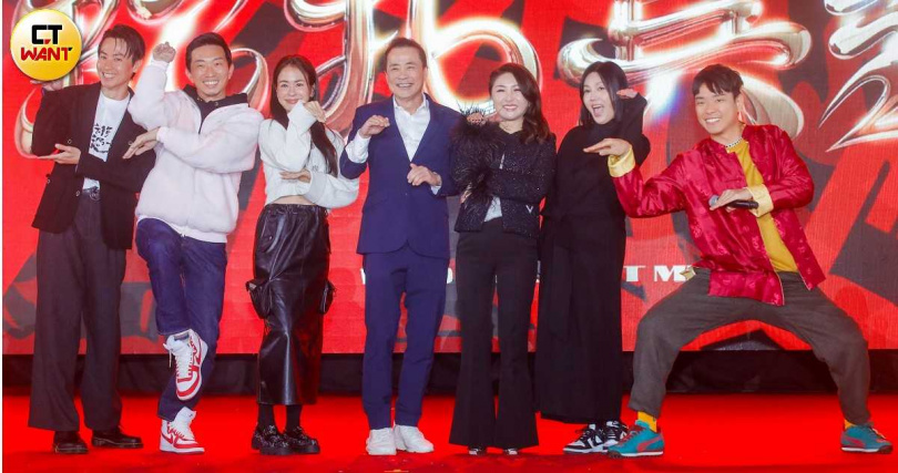 三立集團舉辦年度尾牙，現場席開超過133桌。（圖／趙文彬攝）