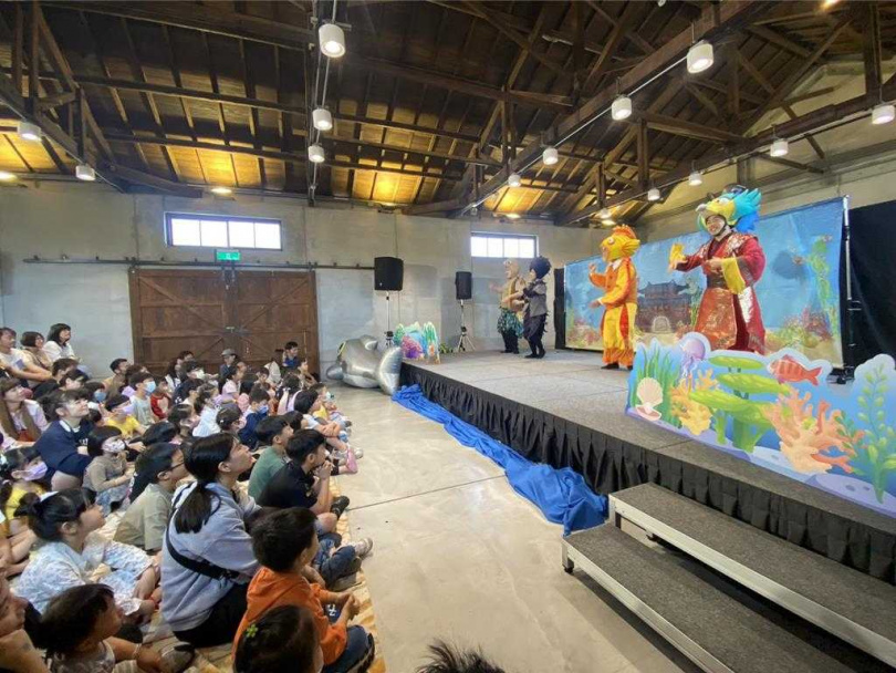 台南市政府文化局統計，3日至6日各大古蹟、文化場域景點吸引超過20萬人次到訪。（圖／文化局提供）