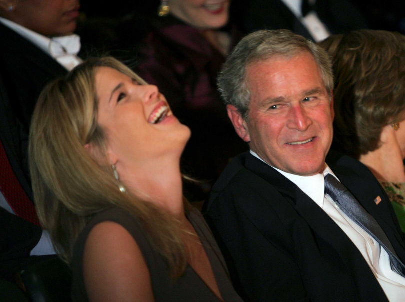 哈格透露，曾致電小布希詢問歐巴馬婚變傳聞，父親回應：不是真的。（圖／達志／美聯社）