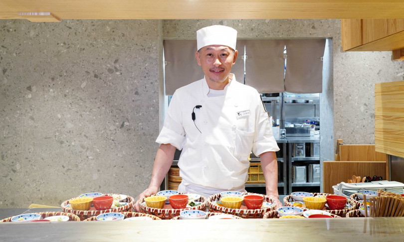 日籍總料理長佐京健太郎強調盡量使用台灣食材，縮短產地到餐桌的距離，定食小菜也會依季節變換。（圖／魏妤靜攝）