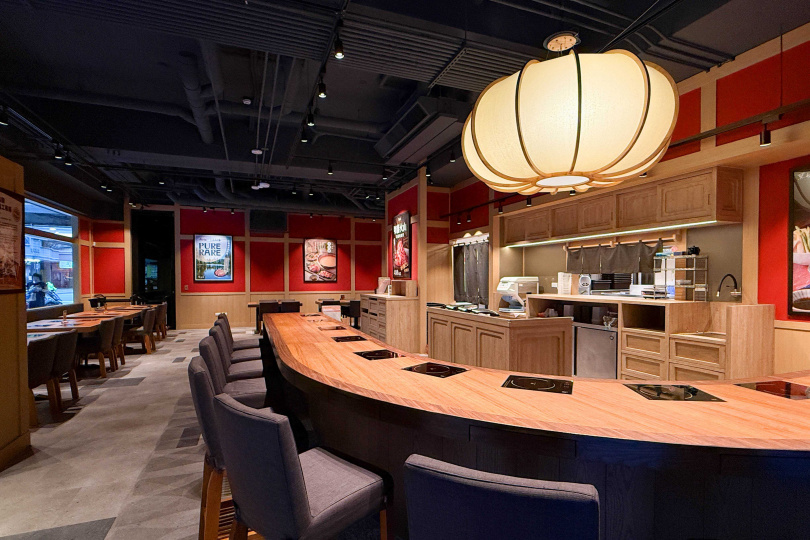 黑毛屋雙城店店舖面積約53坪、設有50席座位。（圖／乾杯集團提供）