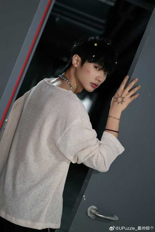 雖然拍戲會比較忙碌，但耀樂說自己不會停止網路上的營業。（圖／翻攝自耀樂微博）