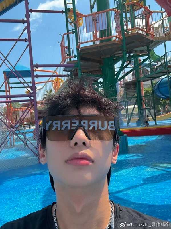 愛發文的耀樂目前還沒有分享過拍戲的點滴。（圖／翻攝自耀樂微博）