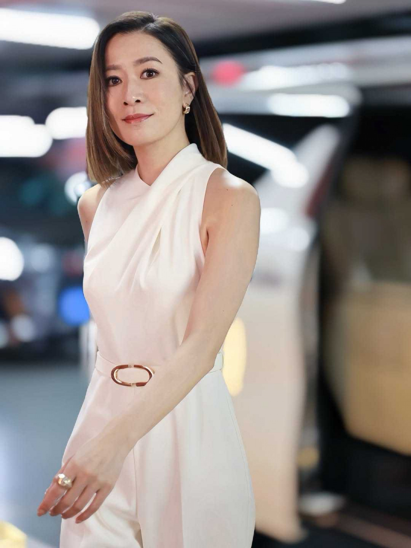 佘詩曼趕往醫院探望許紹雄。(圖/翻攝IG/charmaine_sheh)