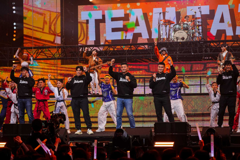 12強冠軍隊選手與教練到場共襄盛舉。（圖／文總提供）