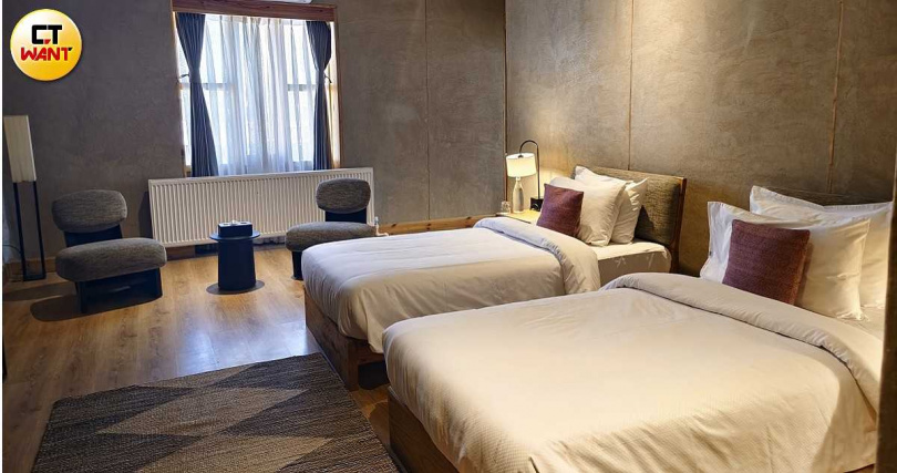 列城當地旅宿多以電風扇搭配開窗、夏夜並不顯燥熱，Chospa Hotel是目前難得有裝設冷氣的旅宿。（圖／魏妤靜攝）