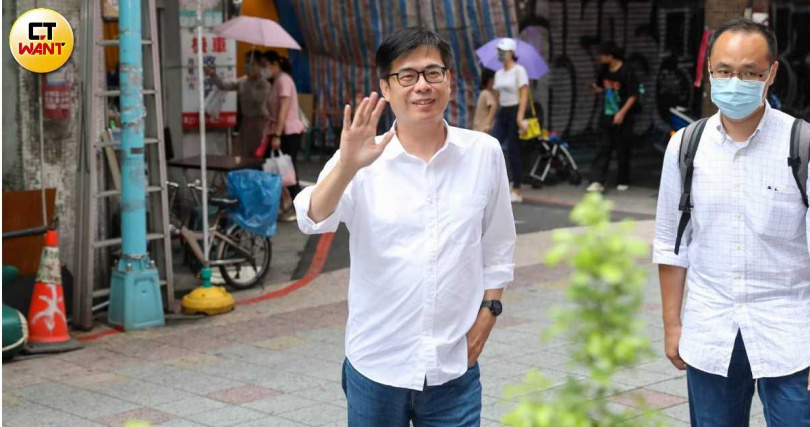 高雄市長陳其邁（左）與市府正研擬非洲豬瘟疫情衝擊因應可行方案。（圖／CTWant攝影組）