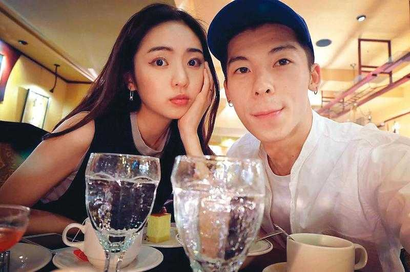 許光漢(右)前女友簡婕(左)曾因為社群仍保有兩人以往的甜蜜合照而遭粉絲攻擊。(圖/翻攝自簡婕臉書)