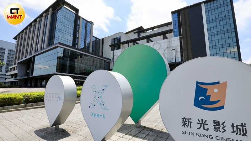 國壽表示,「置地廣場A區」主要規劃為商場,「置地廣場B區」因有商辦,因此才會有建築高度的不同。(圖/方萬民攝)