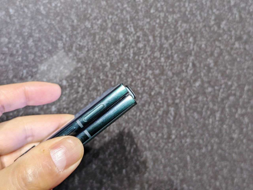 轉軸部分幾乎沒有任何空隙可言了。(圖/廖梓翔攝)