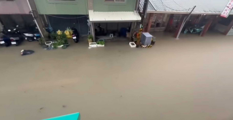 台南後壁淹水慘重。（圖／翻攝自爆料公社）