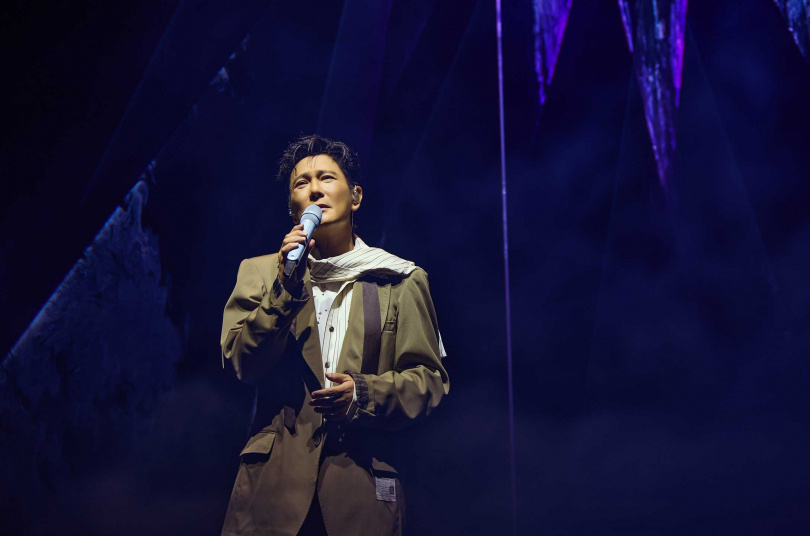 張信哲曾在法國旅遊時弄丟護照。(圖/潮水音樂提供)