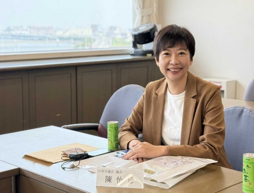 若陳亭妃當選台南市長，立委席次勢將懸缺；陳怡珍此時宣布不連任，引發地方解讀是為了未來補選暖身。（ 圖／翻攝自陳怡珍臉書）